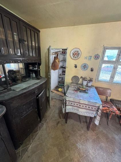 Casă cu 3 camere în Birchiș