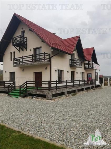 Casă individuală cu 15 camere cu Teren 1004 Mp în Central