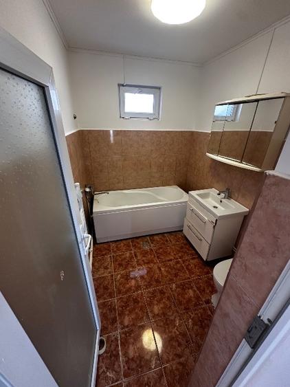 Casă de vânzare în Valu lui Traian - 2