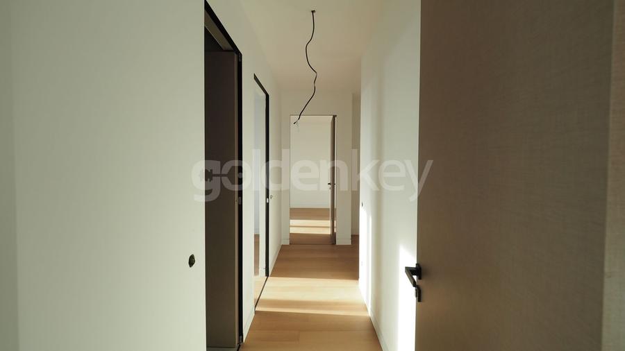 Apartament cu 4 camere decomandat în Floreasca
