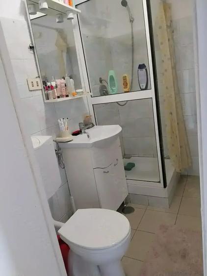 Apartament cu 2 camere decomandat în Lacul Tei