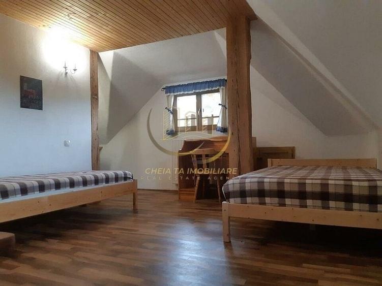 Casă cu 4 camere în Central