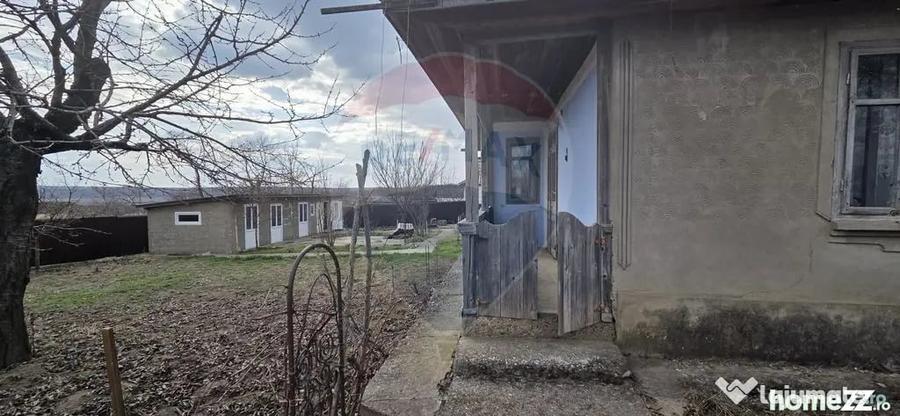 Casă cu 4 camere cu Teren 614 Mp în Stânca (Ștefănești)