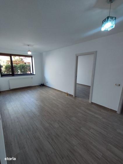 Spațiu comercial, de 50 mp, în Independenței