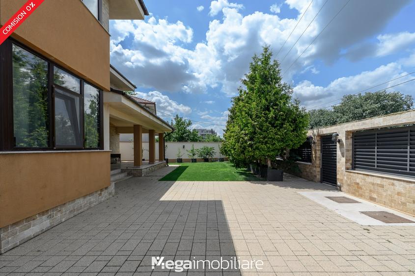 Casă individuală cu 5 camere cu Canalizare în Palazu Mare