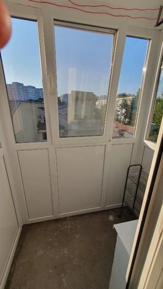 Apartament cu 2 camere semidecomandat, mobilat în Vitan