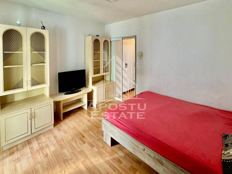 Apartament cu 2 camere semidecomandat în P-ța Gării