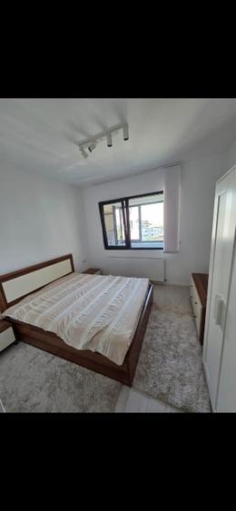 Apartament cu 2 camere semidecomandat, mobilat în Brâncoveanu