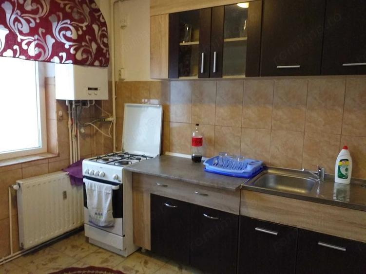 Apartament cu 2 camere decomandat în Girocului