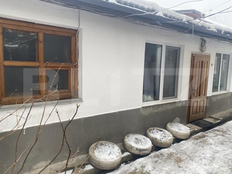 Casă individuală cu 3 camere cu Canalizare în Exterior Vest