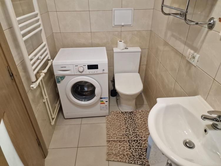 Apartament cu 2 camere semidecomandat în Mărăței