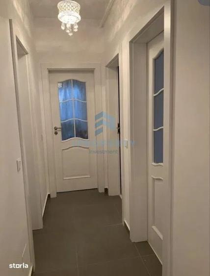 Apartament cu 3 camere decomandat în P-ța Muncii