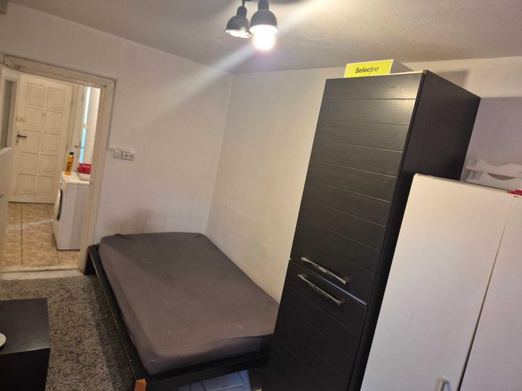 Garsonieră decomandată, mobilată în Central