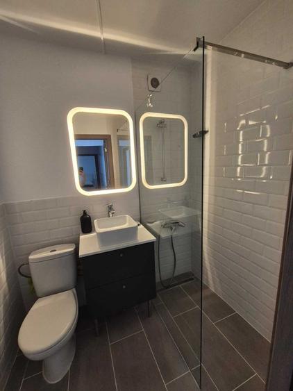 Apartament cu 4 camere decomandat în Lujerului