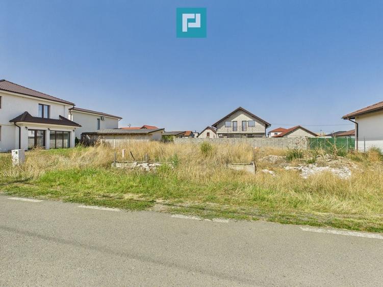 Teren Construcții intravilan de 500 mp, în Vladimirescu