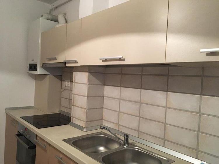 Apartament cu 2 camere decomandat în Între Lacuri