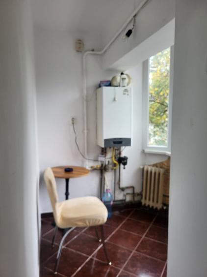 Apartament cu 3 camere decomandat, mobilat în 1 Mai