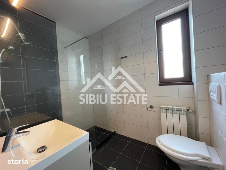 Apartament cu 2 camere, mobilat în Central