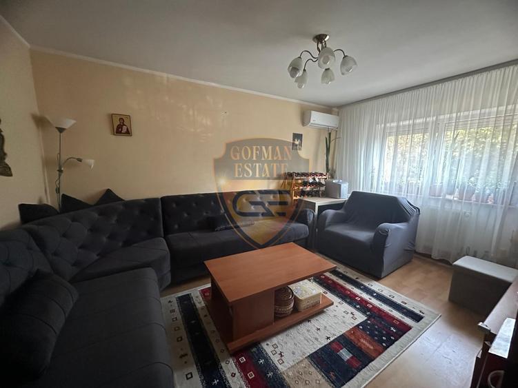 Apartament cu 4 camere decomandat, mobilat în Energia
