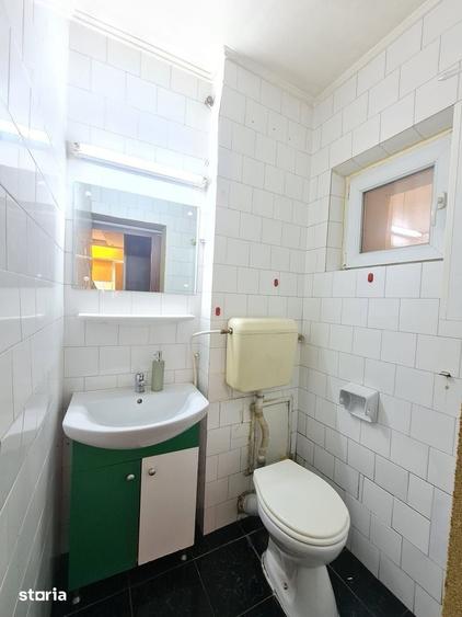 Apartament cu 3 camere decomandat în Rahova