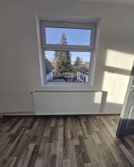 Casă cu 3 camere în Central