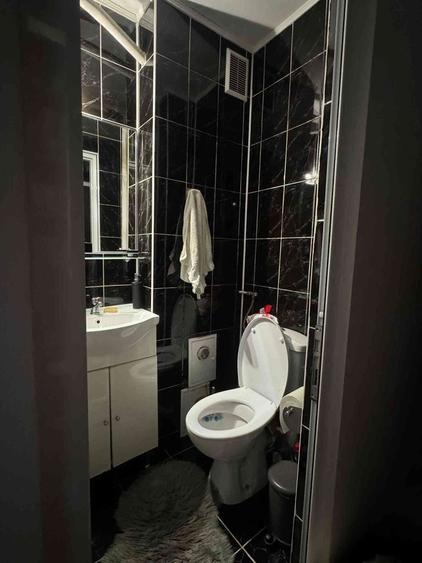 Apartament cu 2 camere nedecomandat, mobilat în Central