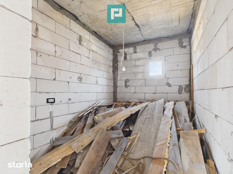 Casă cu 5 camere cu Teren 300 Mp în Fântânele