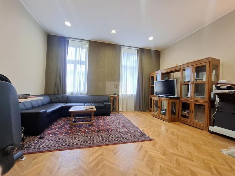 Apartament cu 2 camere semidecomandat, mobilat în Central — fotografia 1