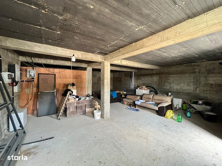 Casă cu 4 camere în Central