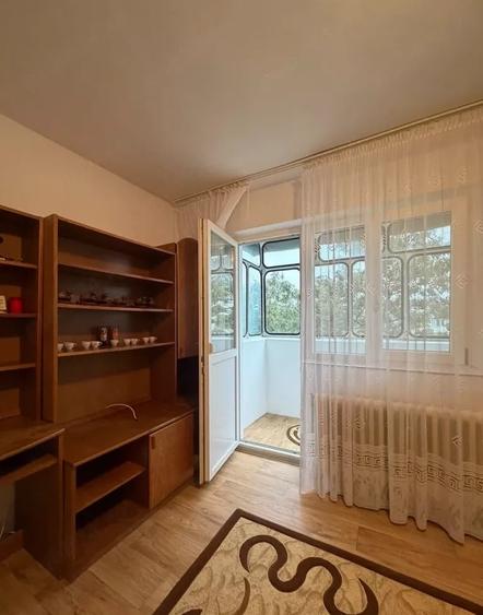 Apartament cu 2 camere decomandat în Mircea cel Bătrân
