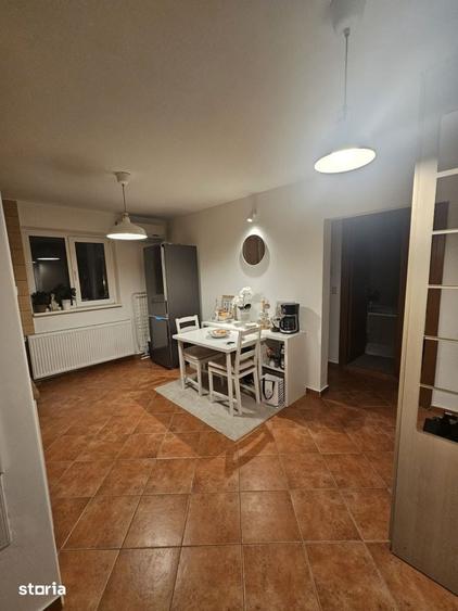 Apartament cu 2 camere decomandat în Democrației