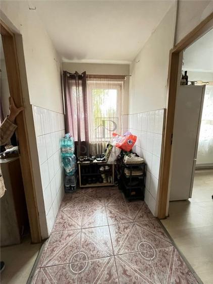 Apartament cu 2 camere semidecomandat în Lunei