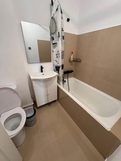 Apartament cu 2 camere decomandat în 1 Decembrie 1918