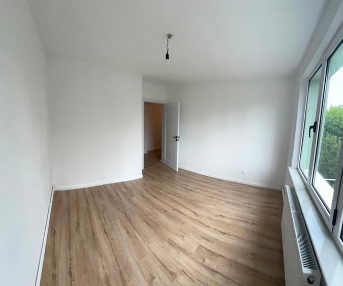 Apartament cu 2 camere decomandat în Astra