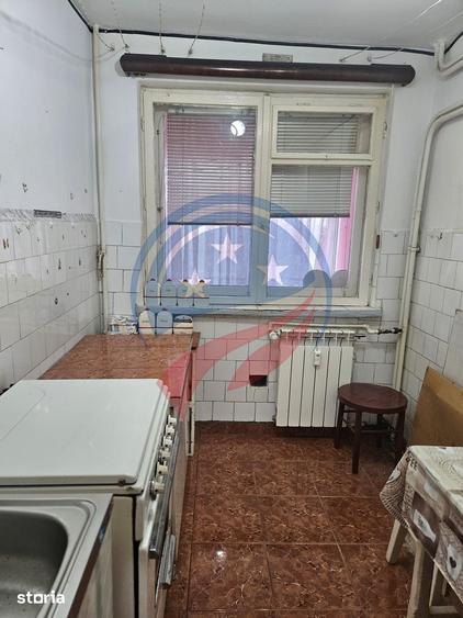Apartament cu 3 camere decomandat în Valea Rosie