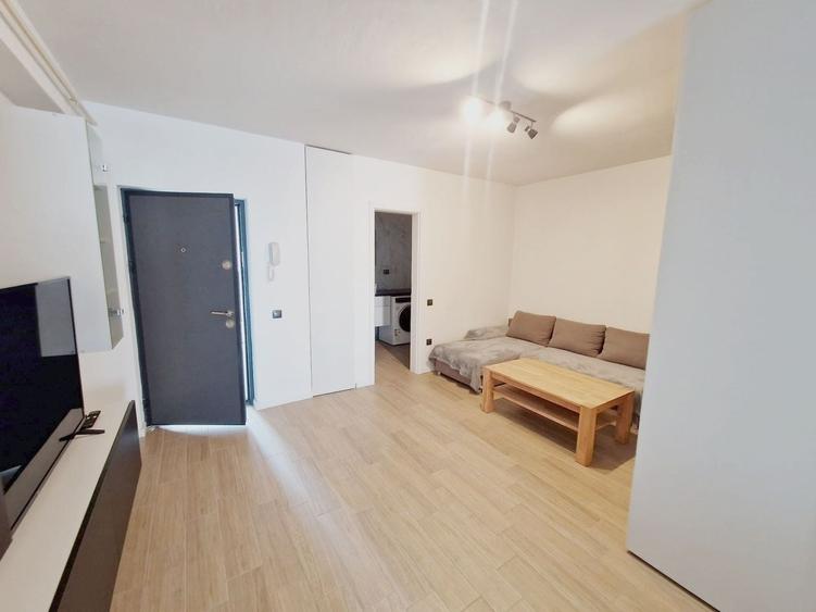 Apartament cu 2 camere semidecomandat, mobilat în Florești — fotografia 3