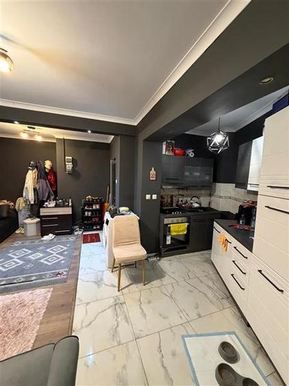 Apartament cu 2 camere semidecomandat în Universitate