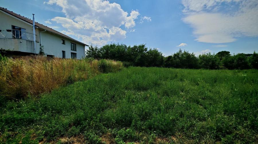 Teren Construcții intravilan de 823 mp, în Stupini