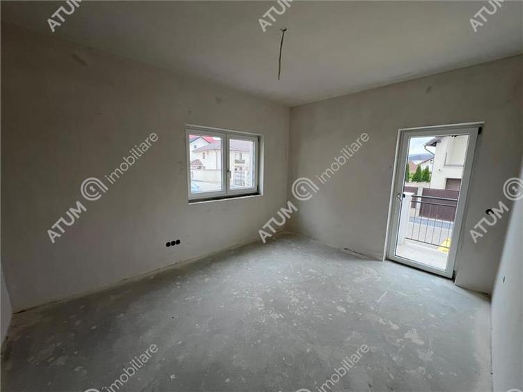 Apartament cu 3 camere decomandat în Șelimbăr