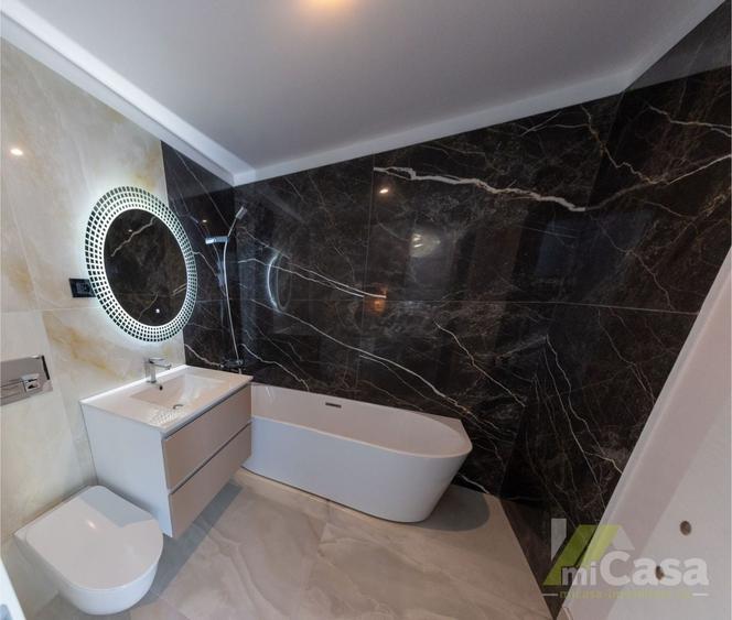 Apartament cu 3 camere decomandat în Nord