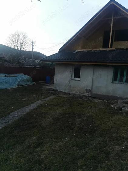 Casă cu 3 camere cu Teren 300 Mp în Central