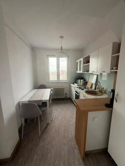 Apartament cu 2 camere decomandat în Vest
