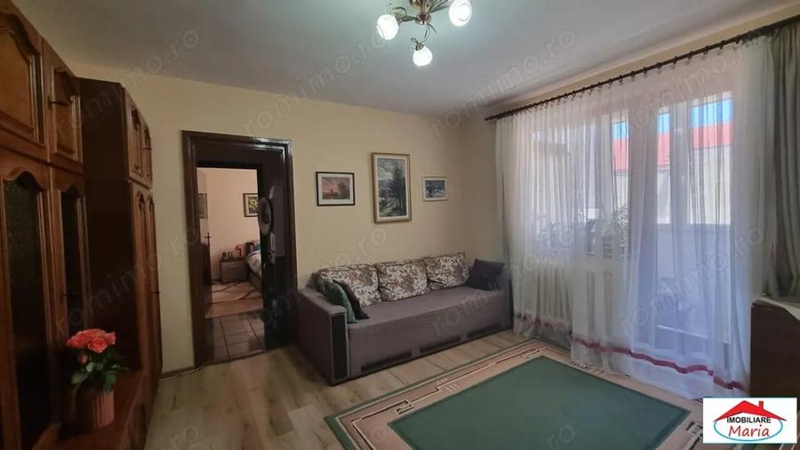 Apartament 2 camere zona centrala 75000 Euro negociabil - 13