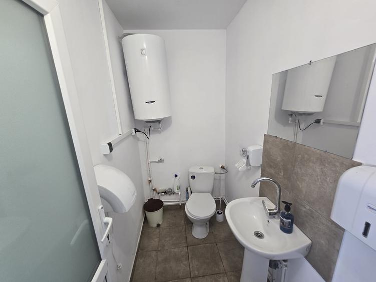 Spațiu industrial, de 220 mp, în Bucium