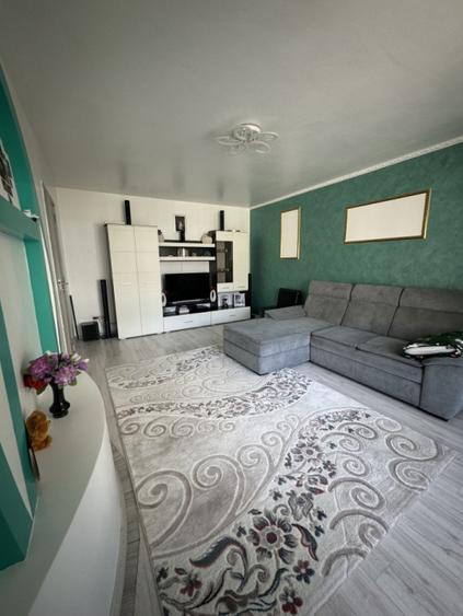 Apartament cu 2 camere decomandat, mobilat în Florești — fotografia 1