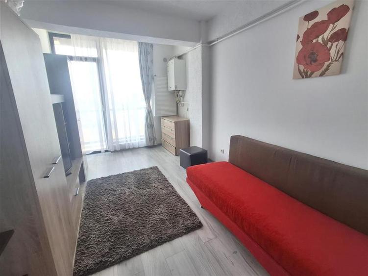 Apartament cu 2 camere semidecomandat în Exterior Sud
