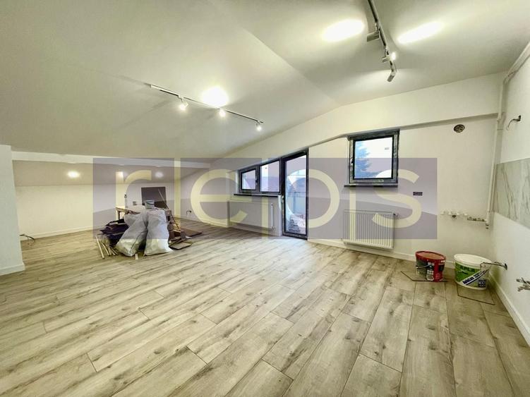 Apartament cu 3 camere semidecomandat în Calea Călărașilor