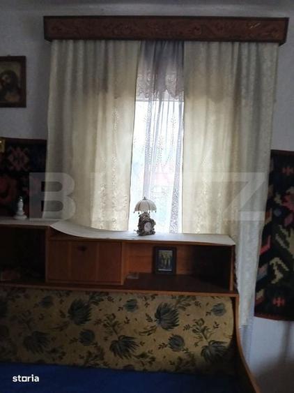 Casă cu 4 camere cu Teren 2584 Mp în Central