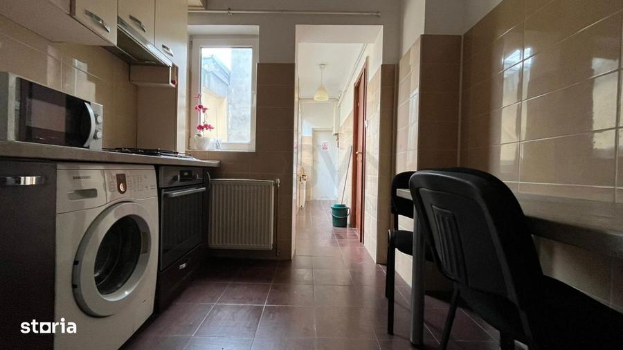 Apartament cu 3 camere decomandat, mobilat în Ștefan cel Mare