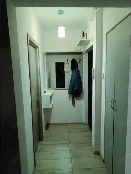 Apartament cu 2 camere semidecomandat în Tomis Nord